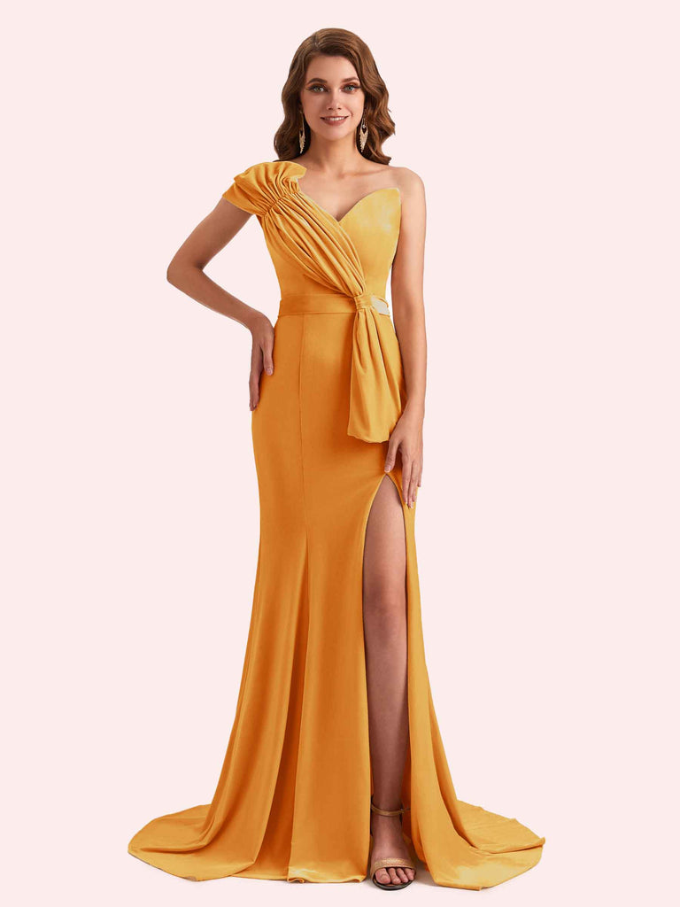 Elegant One Shoulder Sleeveless Long Mermaid Velvet Bridesmaid Dresses Online Elegant One Shoulder Sleeveless Long Mermaid Velvet Bridesmaid Dresses Online