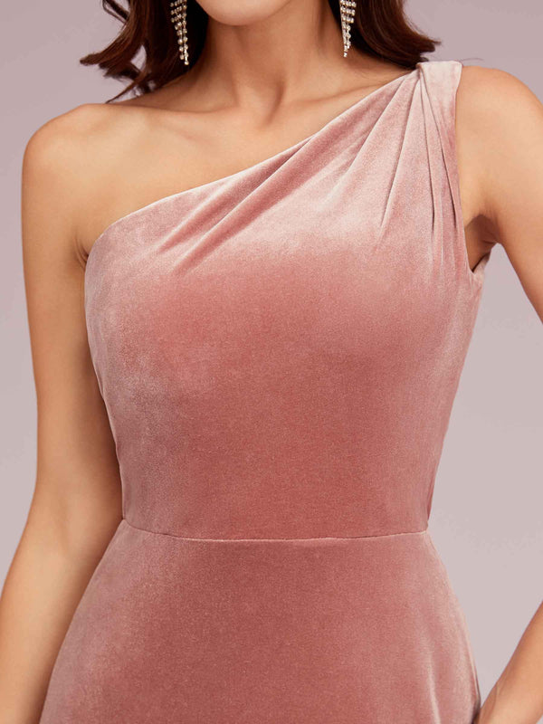 Modern Velvet One Shoulder Side Slit Sheath Long Bridesmaid Dresses Online